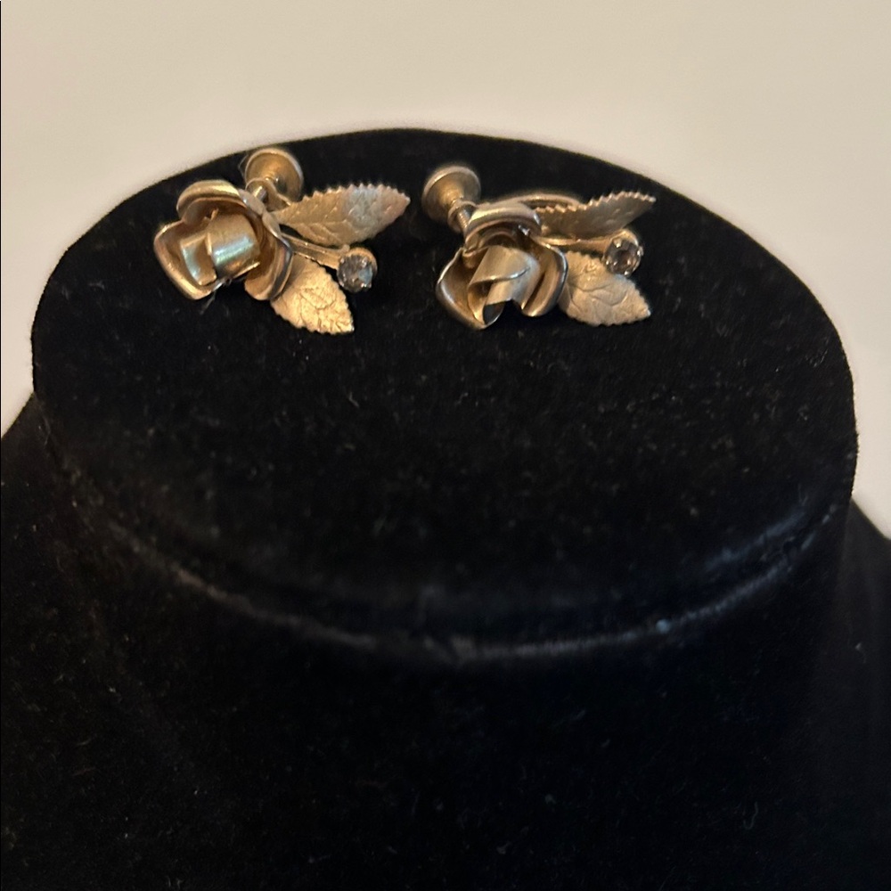 Elegant Gold Rose Earrings